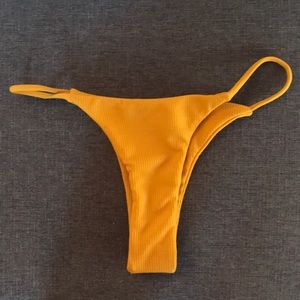 ZAFUL bikini bottoms, never worn, cheeky